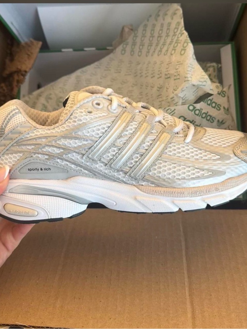 Sporty & Rich Women's Adidas Adistar in Beige and White